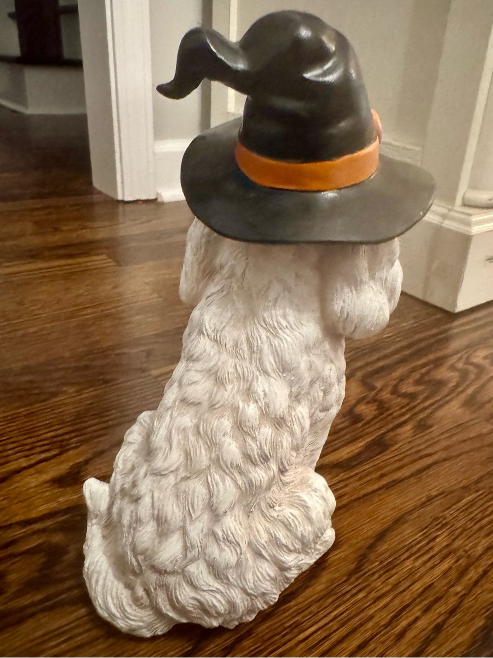 White Maltese Halloween Dog Statue with Black Witch Hat - Picture 6 of 12